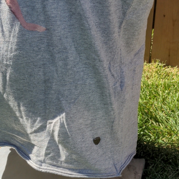 U-neck tshirt - Picture 2 of 4